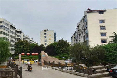 南城区御景华庭3室2厅2卫78万125m2毛坯房出售